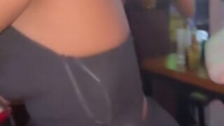 babe dancing in club